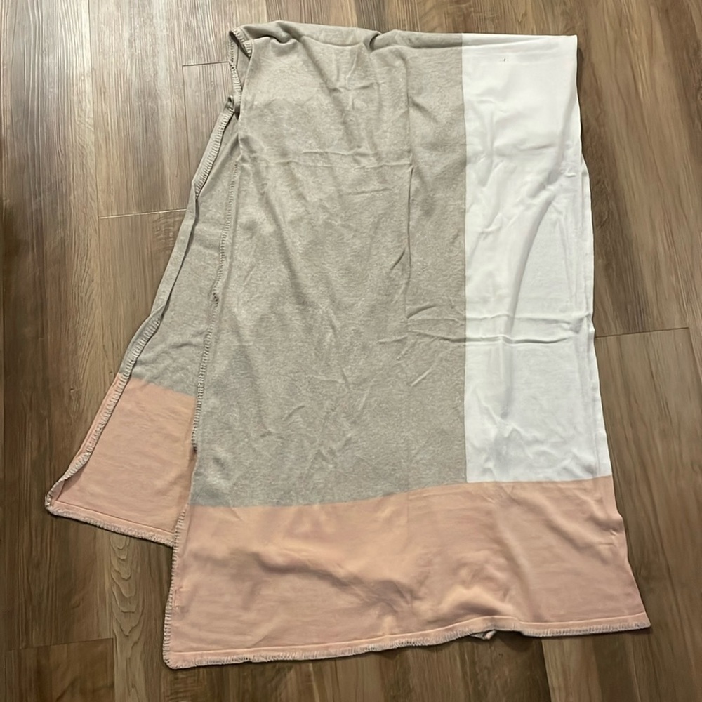 Zestt - The Travel Scarf in Blush Colorblock